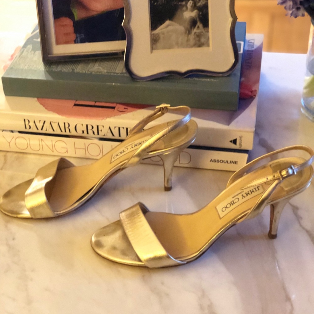 Pre-Owned Jimmy Choo gold sandals size 7.5